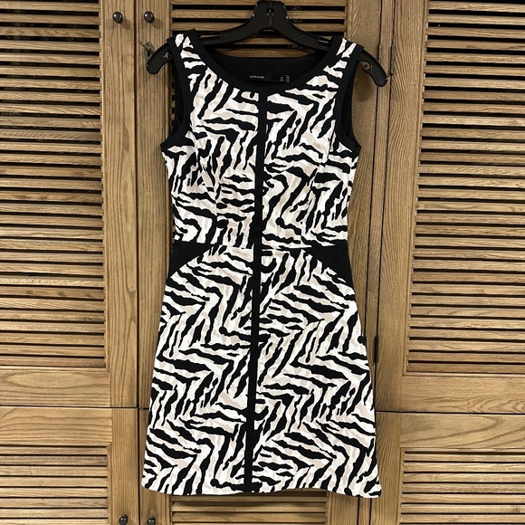 Karen Millen Zebra Dress Size 6 - Picture 1 of 15